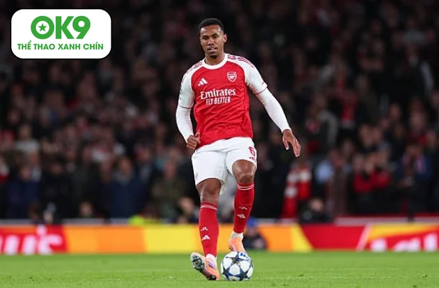 Lựa chọn sáng giá Hincapie giúp Arsenal ổn định phòng ngự giữa khủng hoảng chấn thương.